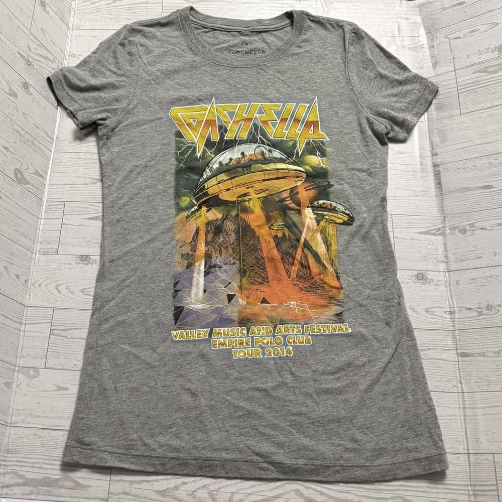 2014 Coachella Music Official Festival Line-Up T-Shirt Small Invader‎ Baby Tee
